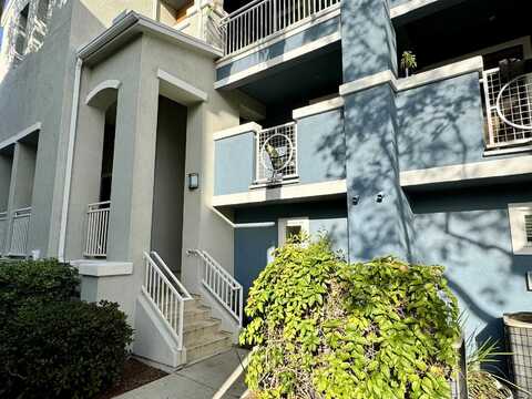 3132 Cabrillo Bay Ln, San Diego, CA 92110