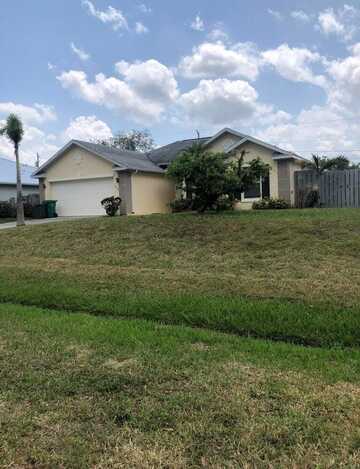 534 SW Halibut Avenue, Port Saint Lucie, FL 34953