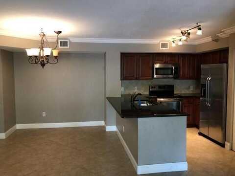 110 Yacht Club Way, Hypoluxo, FL 33462