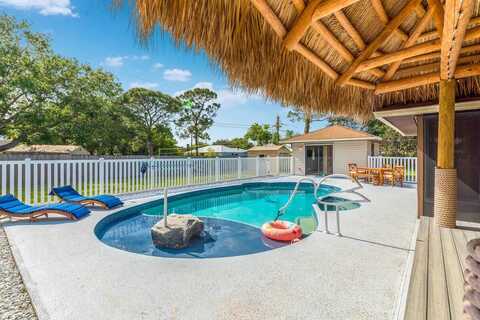 2550 SE Calais Street, Port Saint Lucie, FL 34952