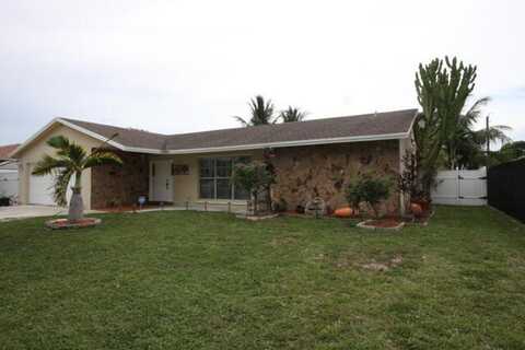 5199 Woodstone Circle E, Lake Worth, FL 33463