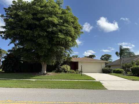 2507 Canterbury Drive N, West Palm Beach, FL 33407