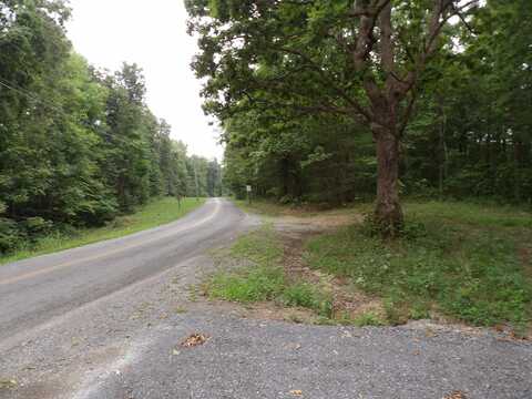 02 Porch Rock Road, Pikeville, TN 37367