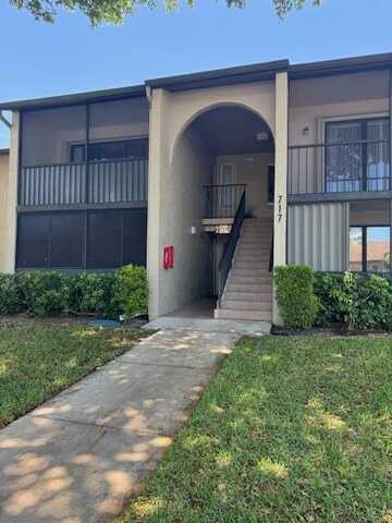 717 Sunny Pine Way, Greenacres, FL 33415