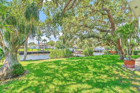 2438 Inland Cove Road, Palm Beach Gardens, FL 33410