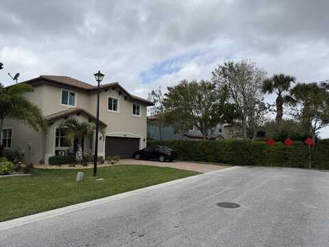 6789 Langdon Way, Lake Worth, FL 33463