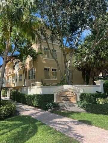 11750 Valencia Gardens Avenue, Palm Beach Gardens, FL 33410