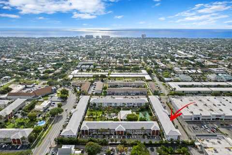 2050 NE 39th Street, Lighthouse Point, FL 33064