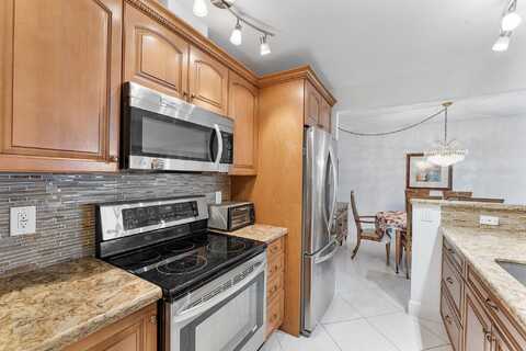 1009 N Ocean Blvd, Pompano Beach, FL 33062