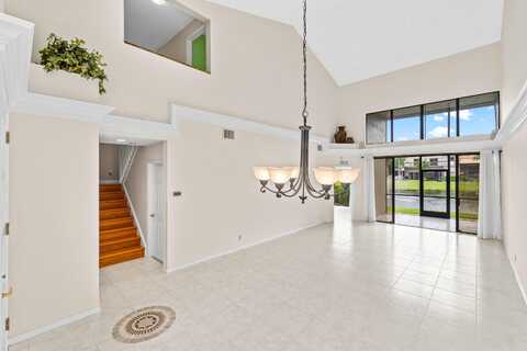 5465 Monterey Circle, Delray Beach, FL 33484