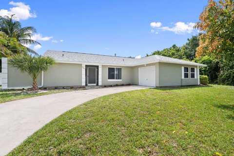 2307 SE Seafury Lane SE, Port Saint Lucie, FL 34952