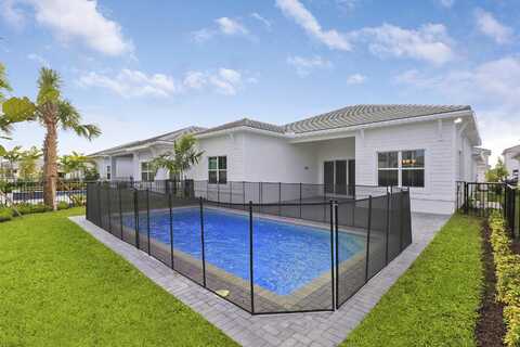 12549 Nautilus Circle, Palm Beach Gardens, FL 33412