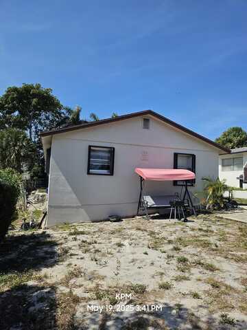 921 Selkirk Street, West Palm Beach, FL 33405