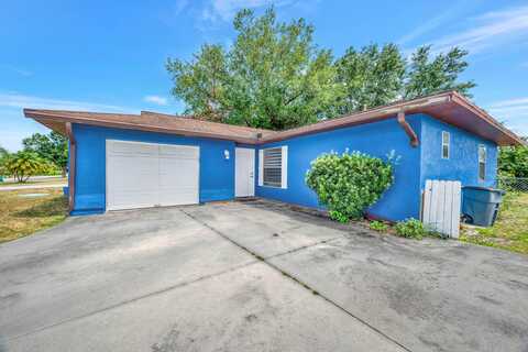 572 NW La Brea Avenue, Port Saint Lucie, FL 34983