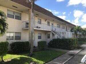 9915 Sandalfoot Boulevard, Boca Raton, FL 33428