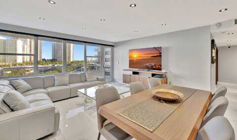 3300 NE 36th Street, Fort Lauderdale, FL 33308