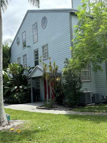 5063 Heatherhill Lane, Boca Raton, FL 33486