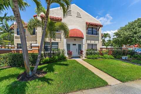 15 Uno Lago Drive, Juno Beach, FL 33408