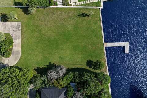 2002 Notre Dame Drive, Lake Worth, FL 33460
