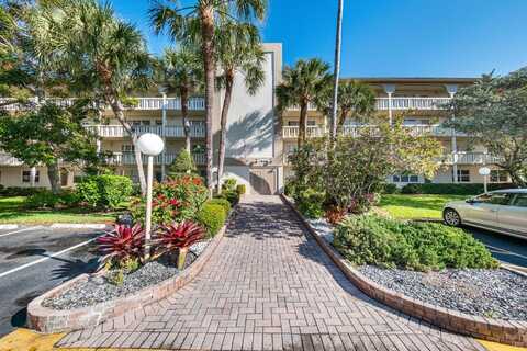 2905 Victoria Place, Coconut Creek, FL 33066