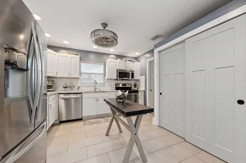 1056 SW 27th Avenue, Boynton Beach, FL 33426