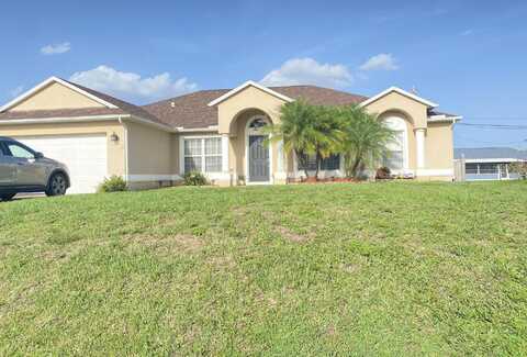 4617 SW Tacoma Street, Port Saint Lucie, FL 34953