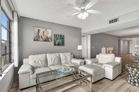 6025 Balboa Circle, Boca Raton, FL 33433