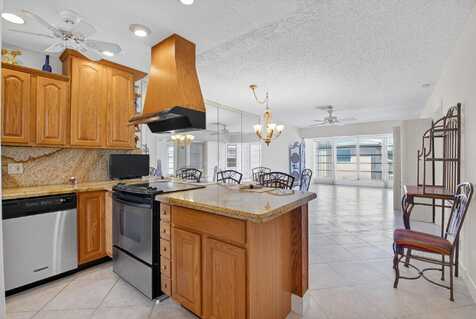 1111 Lemon Tree Terrace, Delray Beach, FL 33445