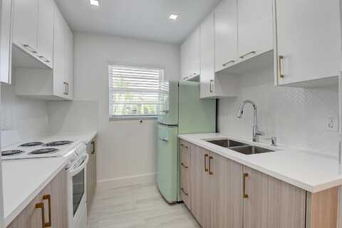 502 N H Street, Lake Worth, FL 33460