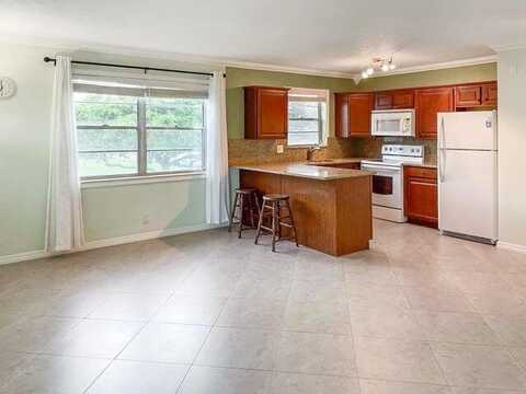 144 Canterbury, West Palm Beach, FL 33417