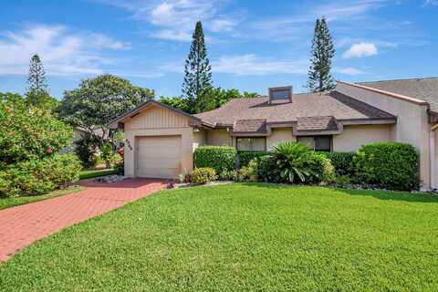 6749 Versailles Court, Lake Worth, FL 33467