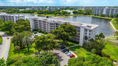 2751 N Palm Aire Drive, Pompano Beach, FL 33069