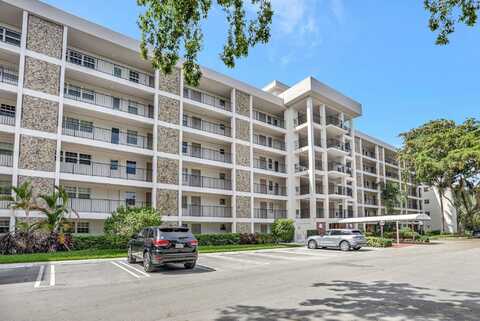 2751 N Palm Aire Drive, Pompano Beach, FL 33069