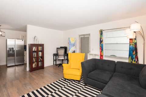 401 N J Street, Lake Worth, FL 33460
