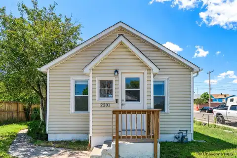2201 E 11TH ST, Cheyenne, WY 82001