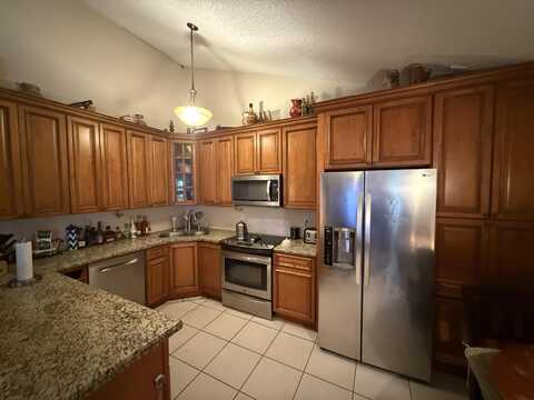 9828 Boca Gardens Trail, Boca Raton, FL 33496
