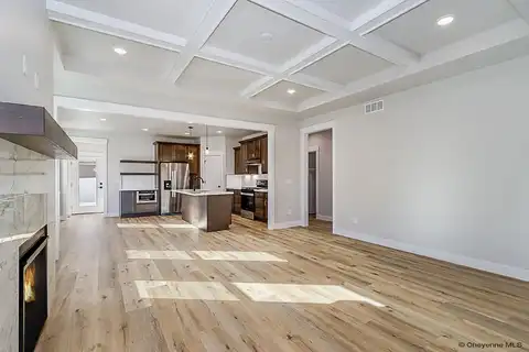 4042 ARROWHEAD TRL, Cheyenne, WY 82001