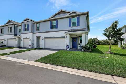 650 NE Waters Edge Lane, Port Saint Lucie, FL 34983