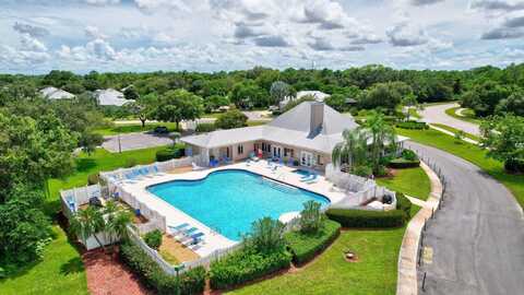 650 NE Waters Edge Lane, Port Saint Lucie, FL 34983