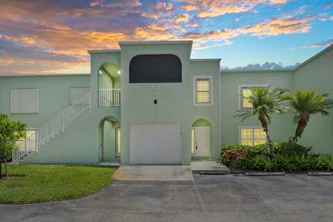 2128 SE Wild Meadow Circle, Port Saint Lucie, FL 34952