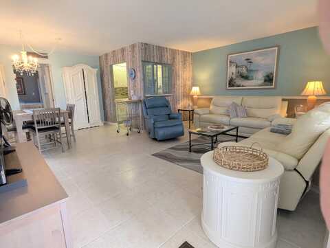 20 Coventry A, West Palm Beach, FL 33417
