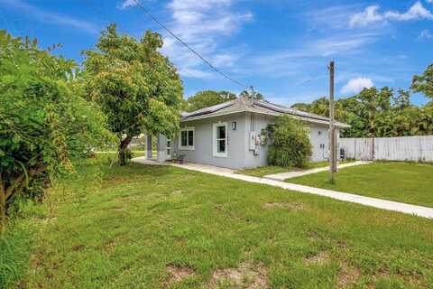 1608 S 27th Street, Fort Pierce, FL 34947