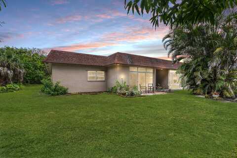 1920 Palmland Drive, Boynton Beach, FL 33436