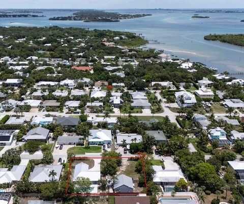 5666 SE Matousek Street, Stuart, FL 34997