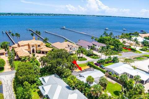 804 SE Riverside Drive, Stuart, FL 34994