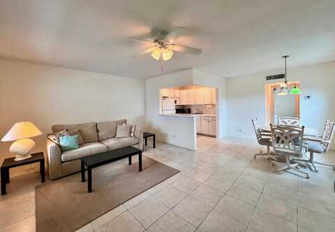 93 Norwich D, West Palm Beach, FL 33417