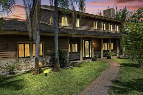 880 NE Stokes Terrace, Jensen Beach, FL 34957