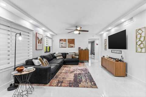 519 Shady Pine Way, Greenacres, FL 33415
