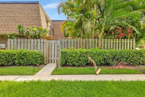2950 SW 22nd Circle, Delray Beach, FL 33445
