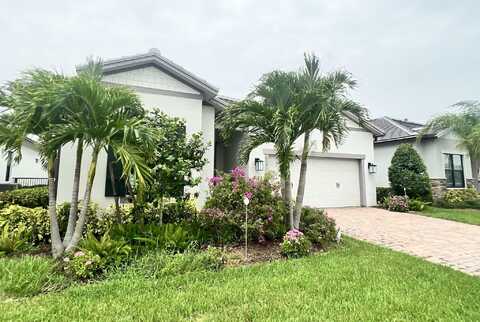 655 SE BOBOLI WAY, PORT SAINT LUCIE, FL 34984